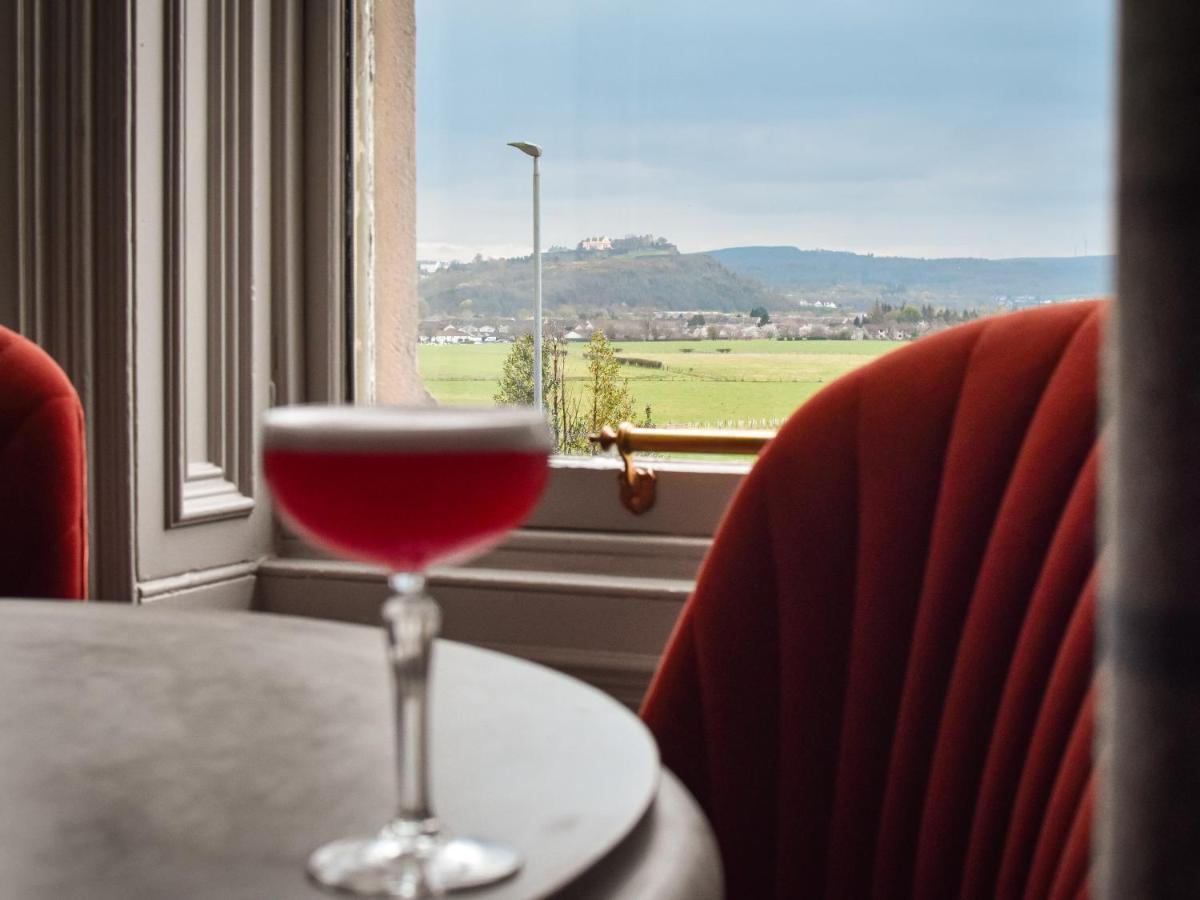The Meadowpark Bar, Kitchen & Rooms スターリング エクステリア 写真